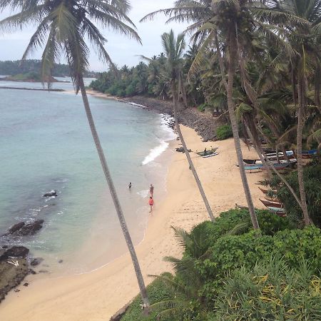 Mirissa Seastar Hotel Buitenkant foto